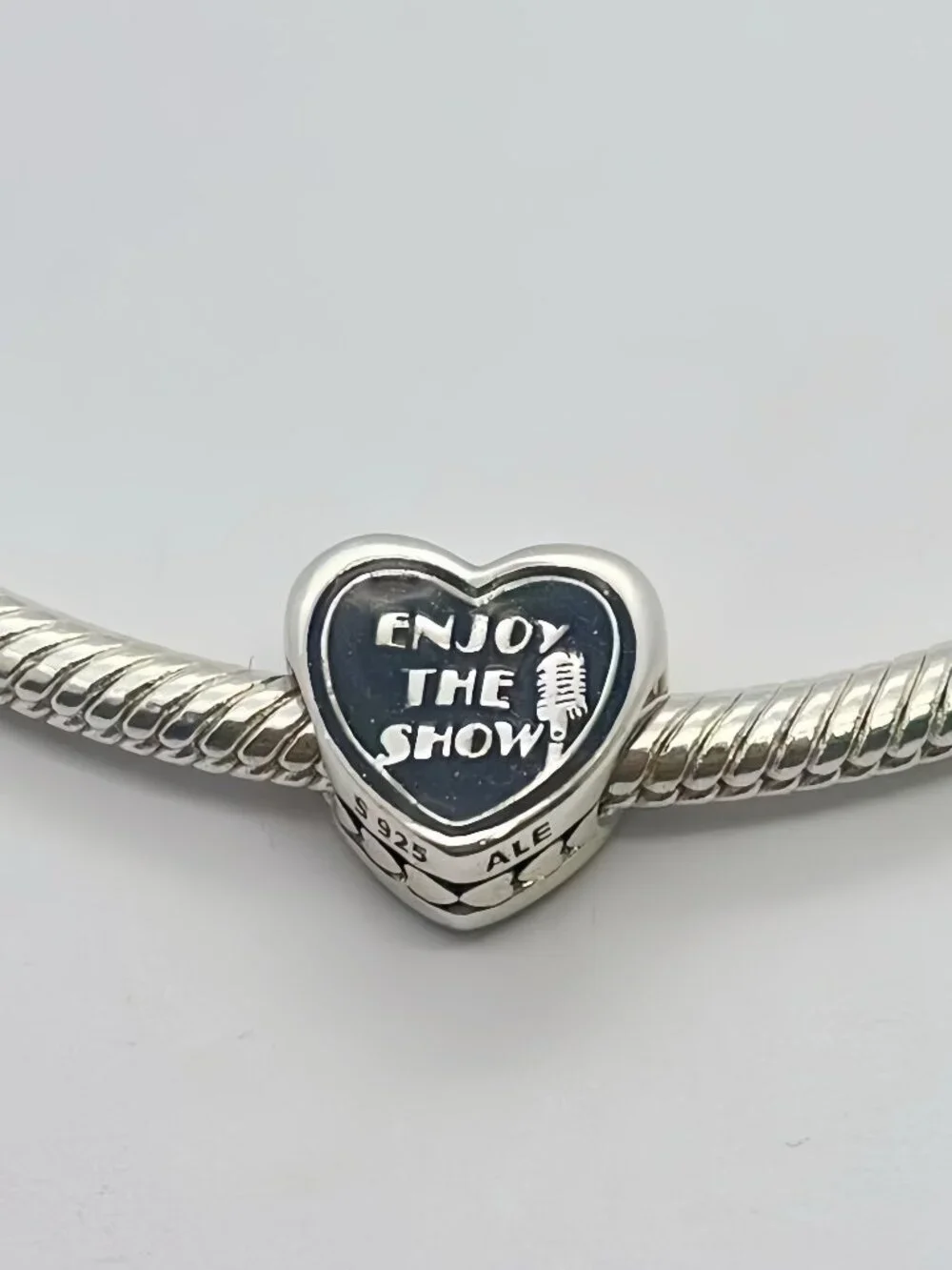 Pandora Vegas Show Double Sided Las Vegas Heart Charm Oh I Miss the Shows - Picture 3 of 3